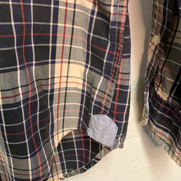 Saks Fifth Avenue Threads Blue Red Tan Plaid Cotton LS Button Up Shirt Size M - Picture 6 of 12